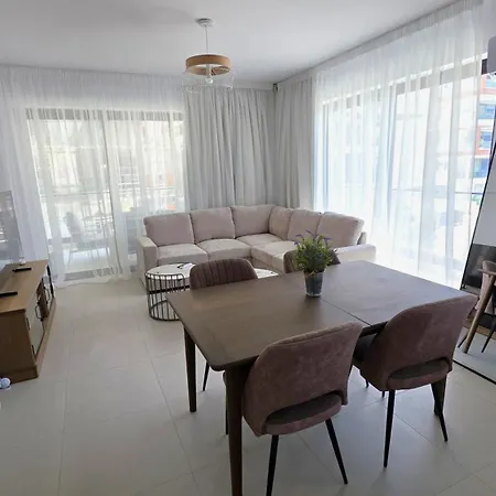 Apartmán Stunning 2br - Close To & Restaurants